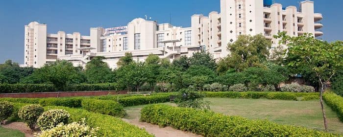 Apollo Hospitals, Sarita Vihar, New Delhi